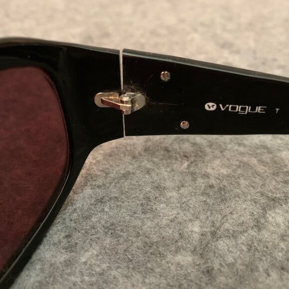 Vogue VO 2561S-B Women’s Black W44/87 Sunglasses 62-14-120 with the case - Picture 10 of 16